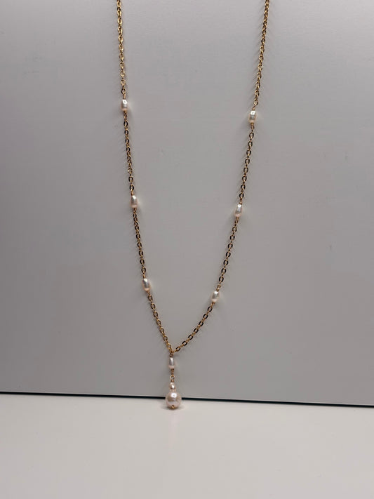 Pearl Necklace - Gold Essence