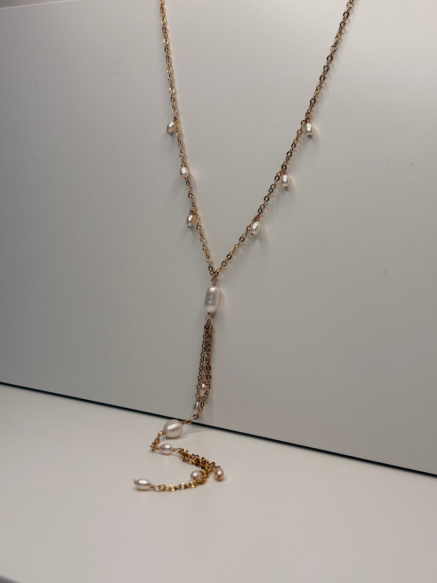 Perlen-Lariat-Halskette – Himmlische Perle