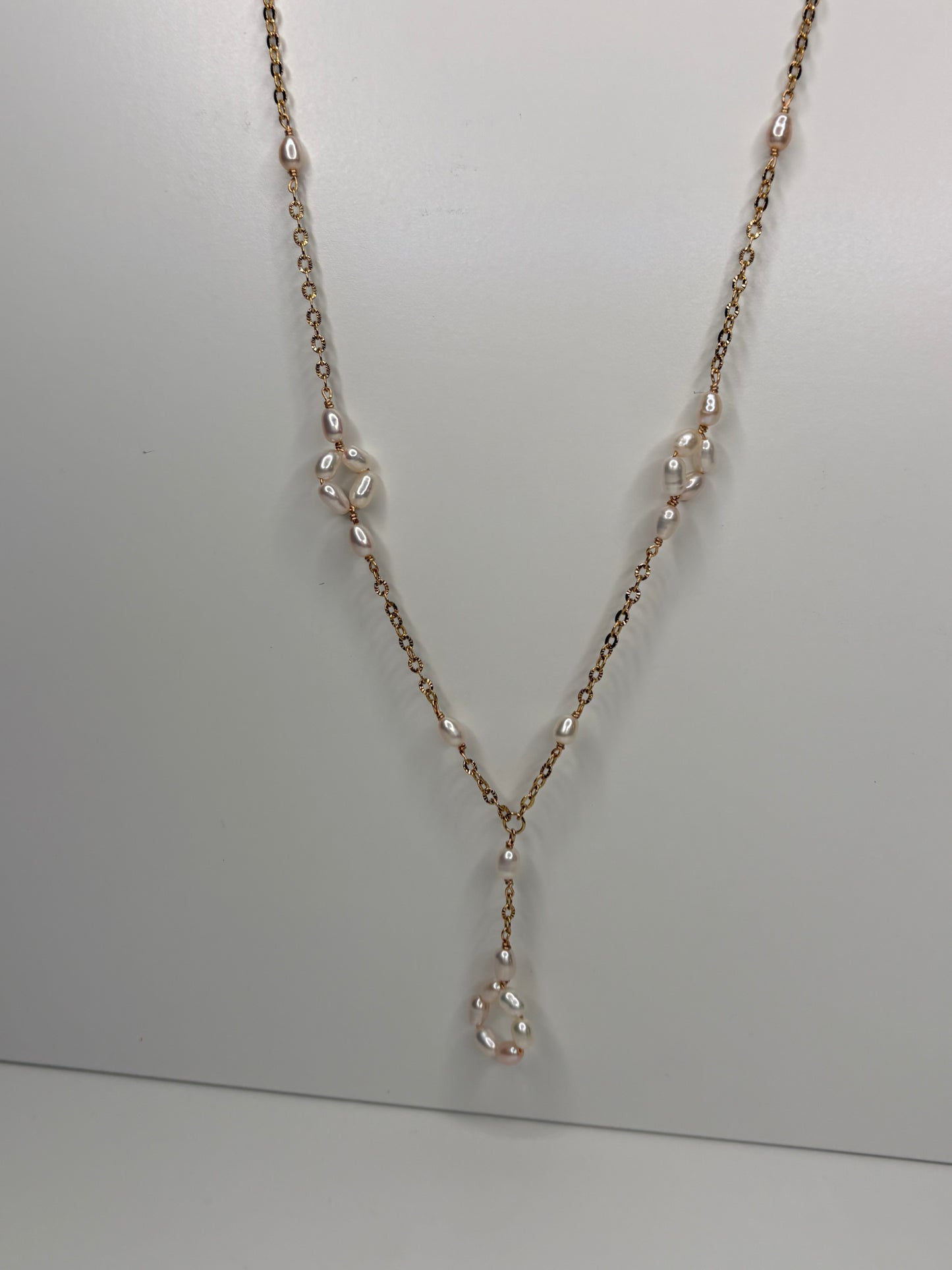 Perlenkette – Perlmuttblume