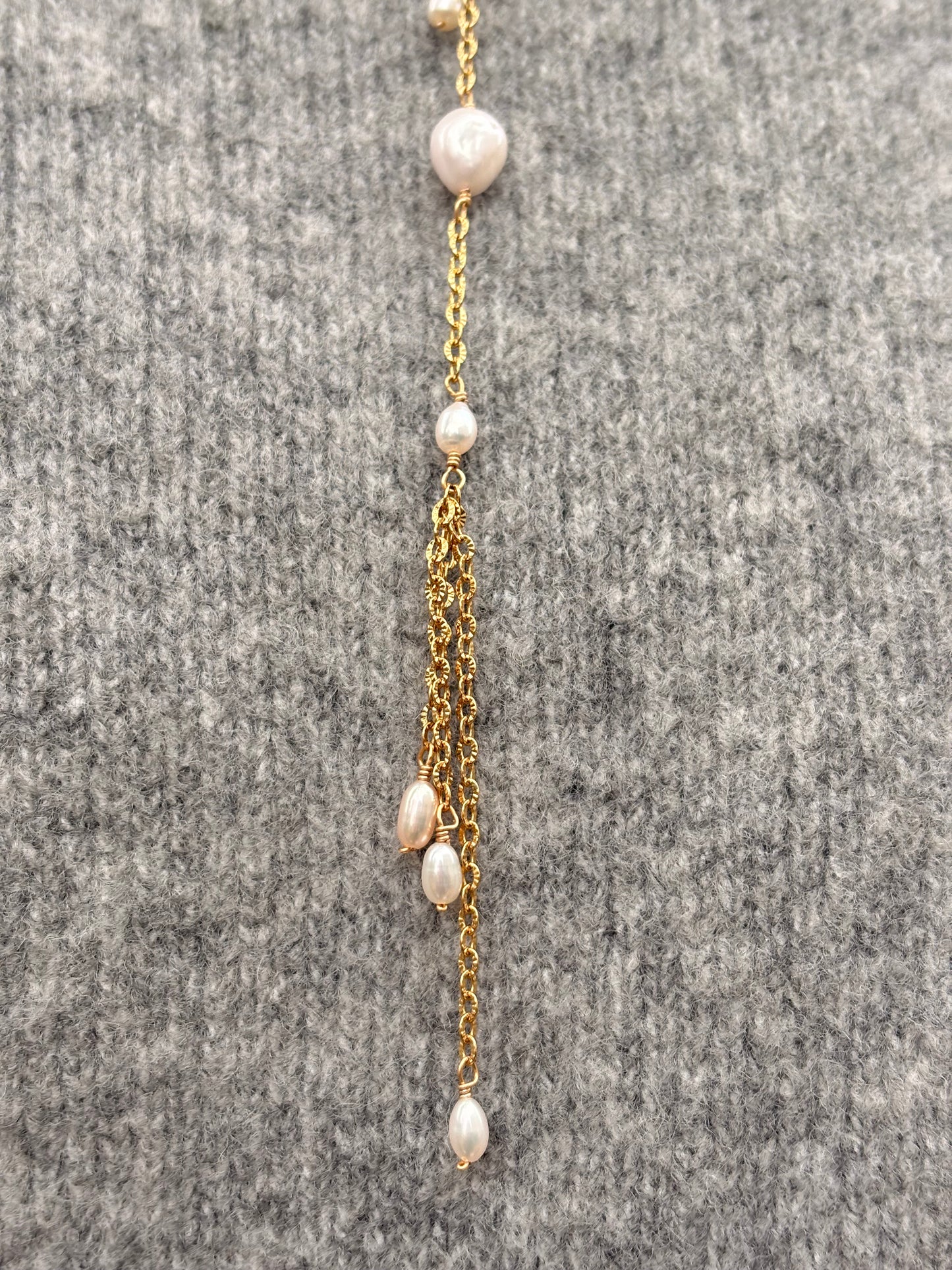 Perlen-Lariat-Halskette – Himmlische Perle